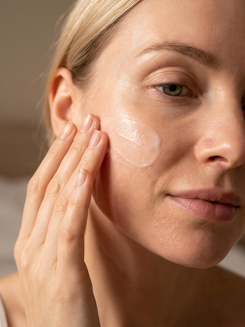 BE-LIKE Night Cream D6 | Niacinamide, Alpha-Arbutin & Hyaluronic Acid | 15g - Debsline.co